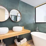Home2book Miami Views & Pool, 公寓